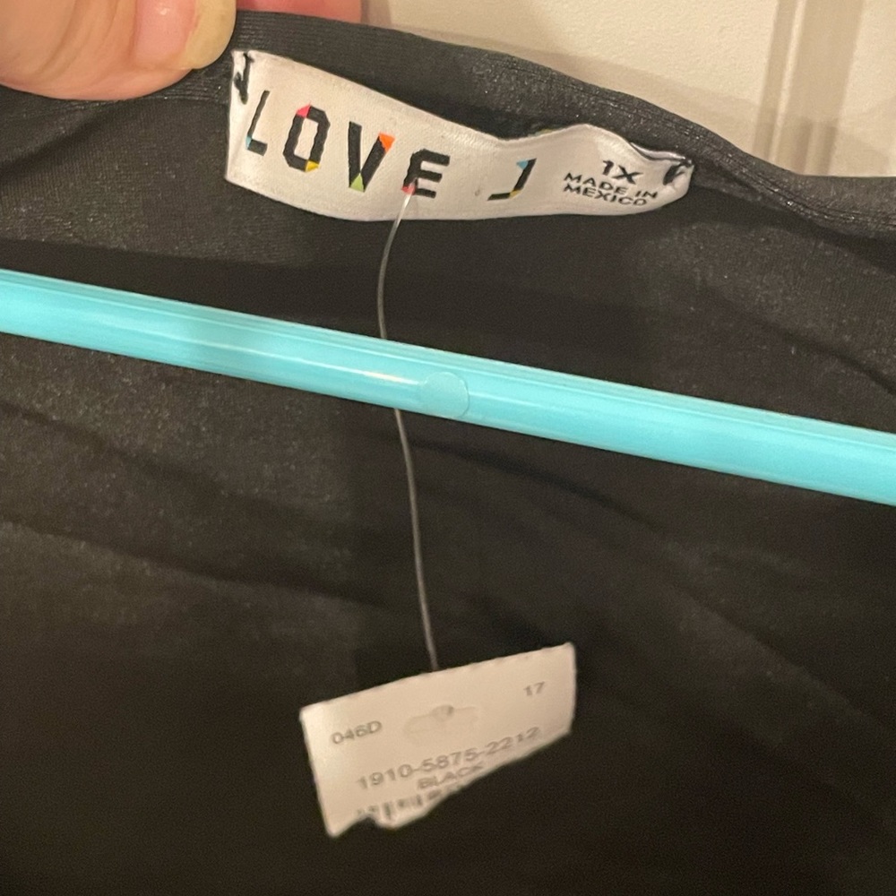 Top - Picture 3 of 3